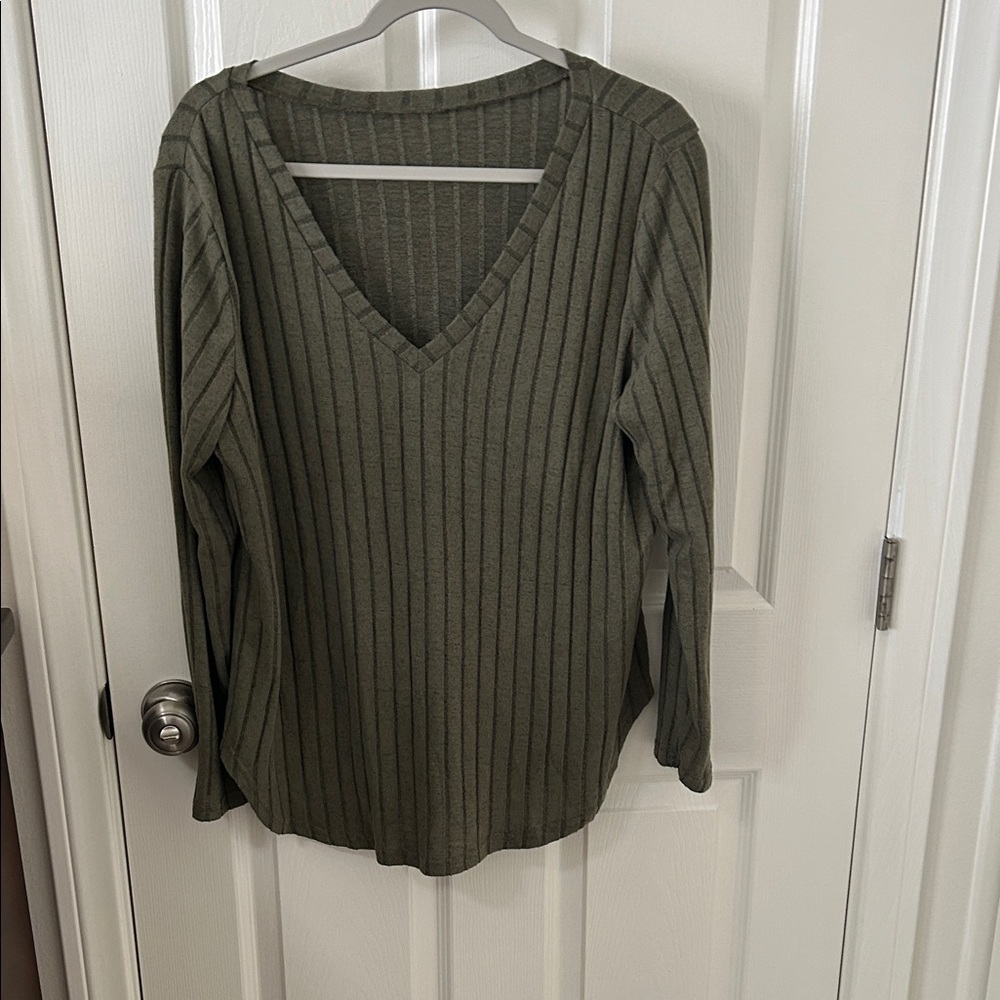 SHEIN Women’s Olive V-Neck Ribbed Sweater, Size 0XL, NWOT